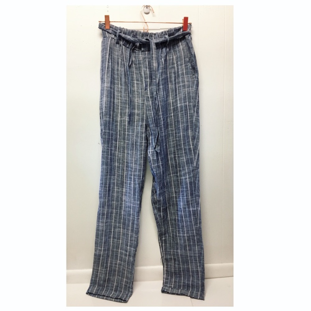 New Look | NWT Blue Striped Hi-Rise Linen Pants •